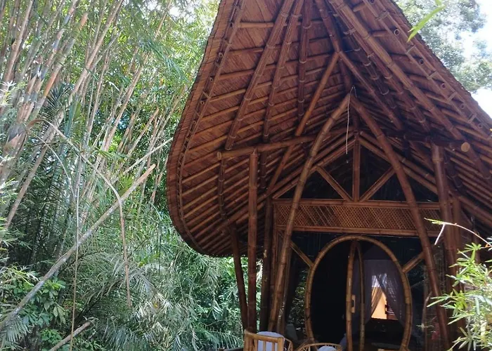 Ecobamboohouse Salacca カントリーハウス マンギス