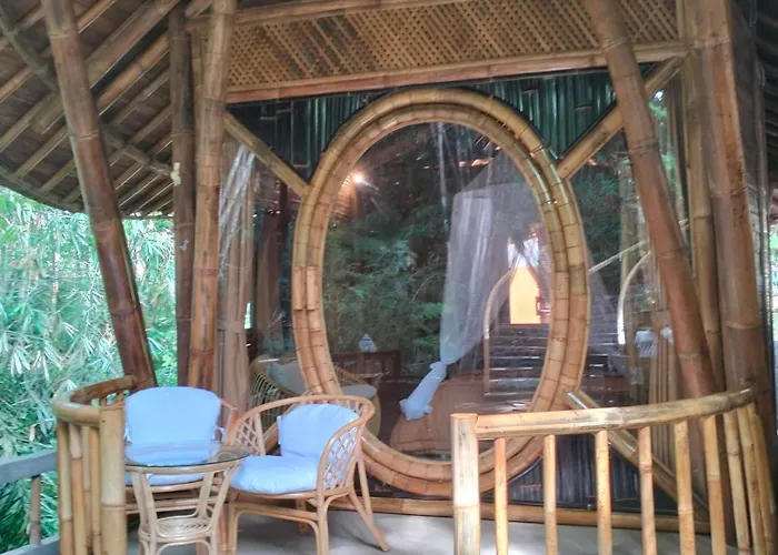 Ecobamboohouse Salacca カントリーハウス