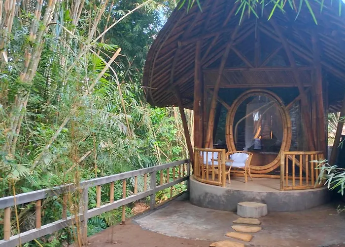 Ecobamboohouse Salacca カントリーハウス マンギス