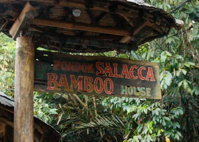 Ecobamboohouse Salacca カントリーハウス マンギス
