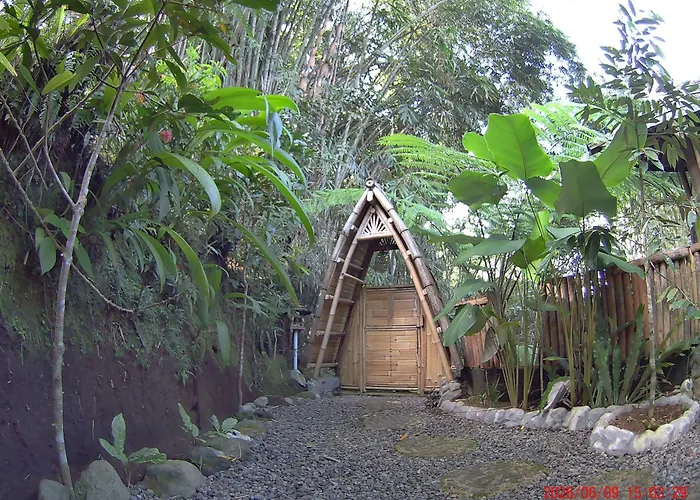Ecobamboohouse Salacca カントリーハウス マンギス