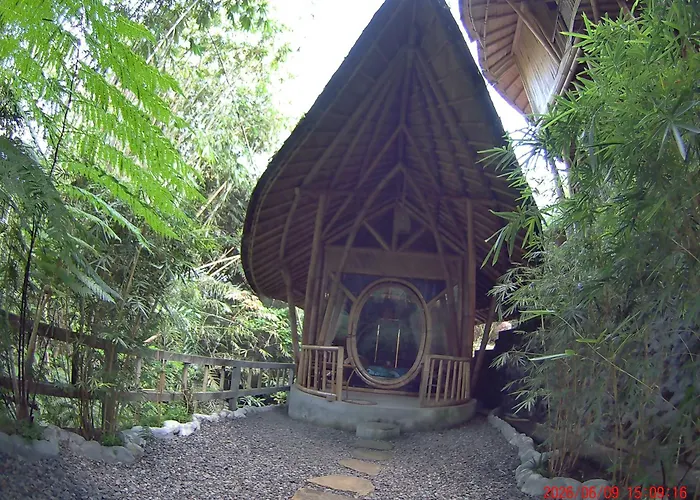 Ecobamboohouse Salacca カントリーハウス *